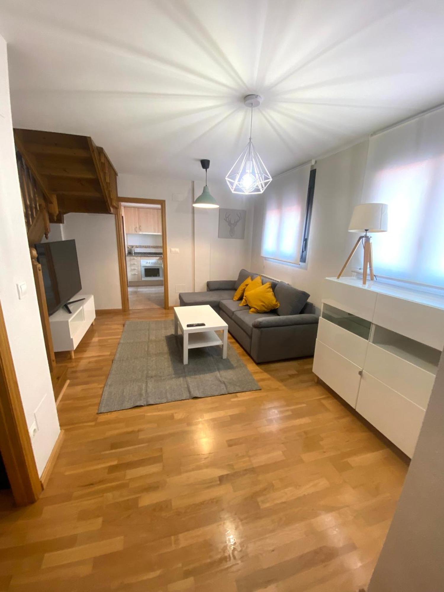 Apartamento Centrico Con Garaje Χάκα Εξωτερικό φωτογραφία